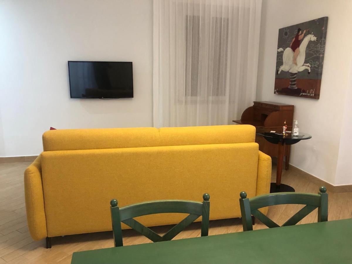 Sul Teatro Apartment Matera Bagian luar foto