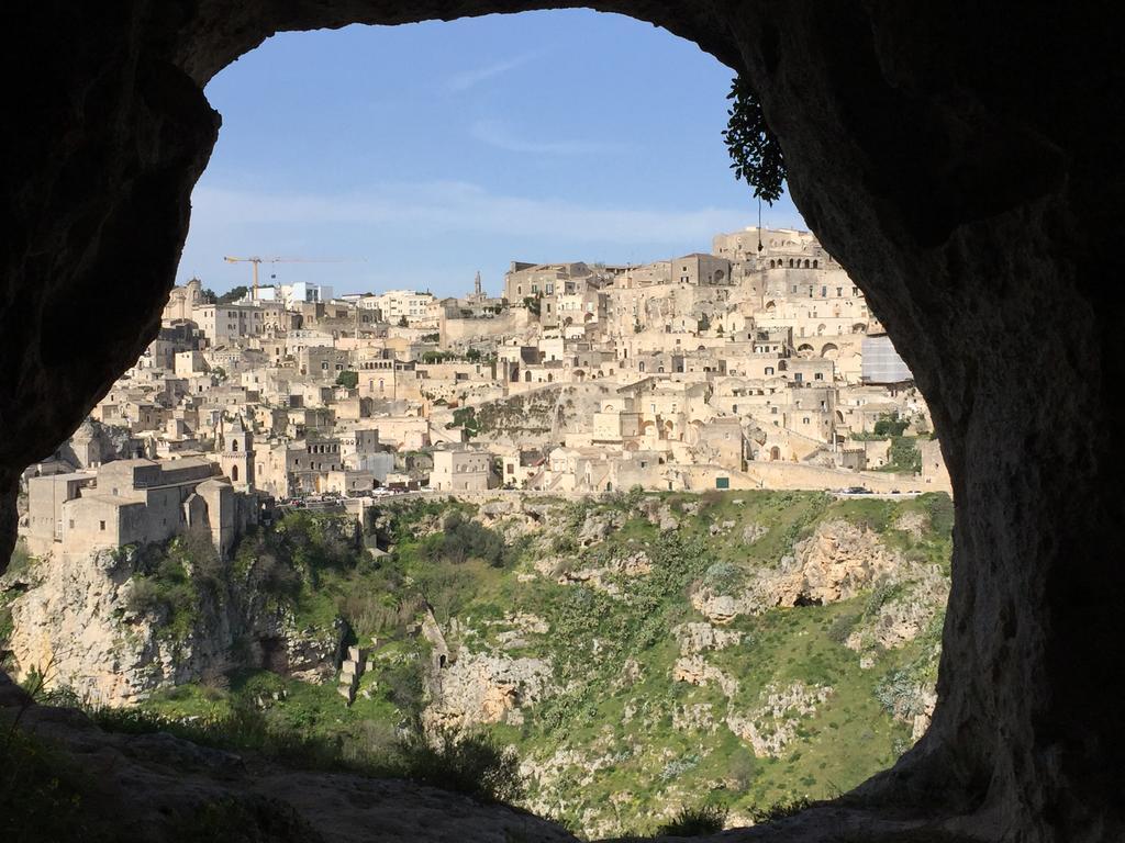 Sul Teatro Apartment Matera Bagian luar foto
