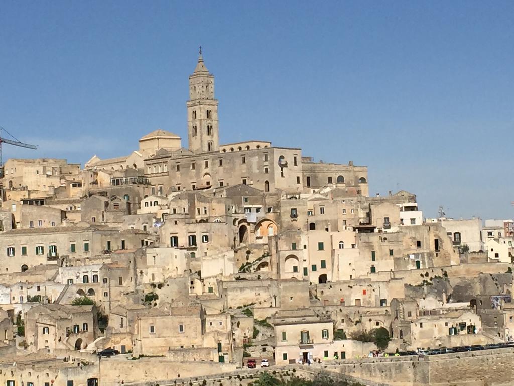 Sul Teatro Apartment Matera Bagian luar foto