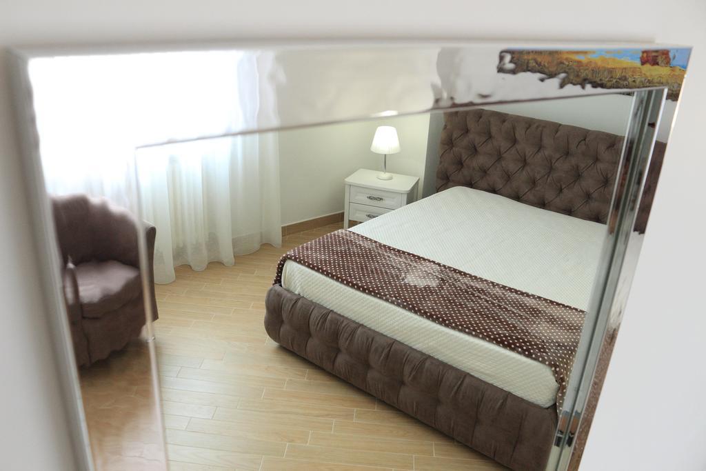 Sul Teatro Apartment Matera Bagian luar foto